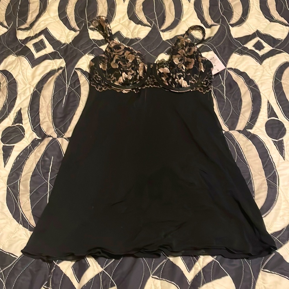 NWT medium auden chemise and thong set